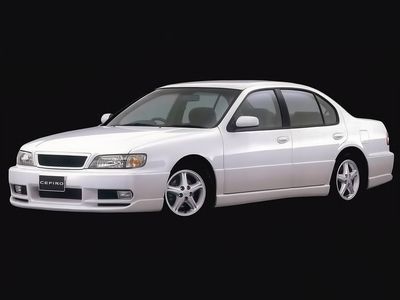 Автостекла Nissan Cefiro A32 c установкой в Москве